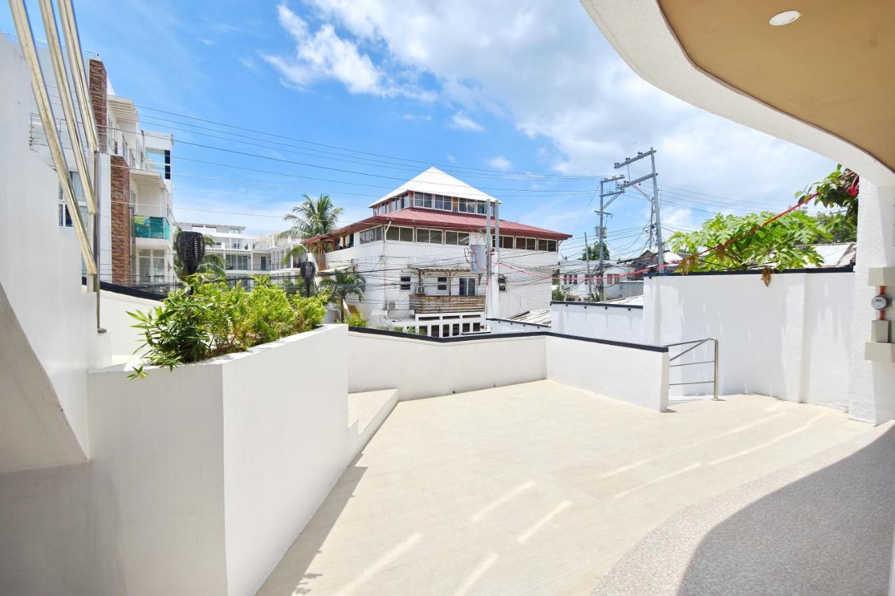Blue Suites Boracay Balabag  Buitenkant foto